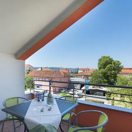 Visnja - Free Parking Apartment *